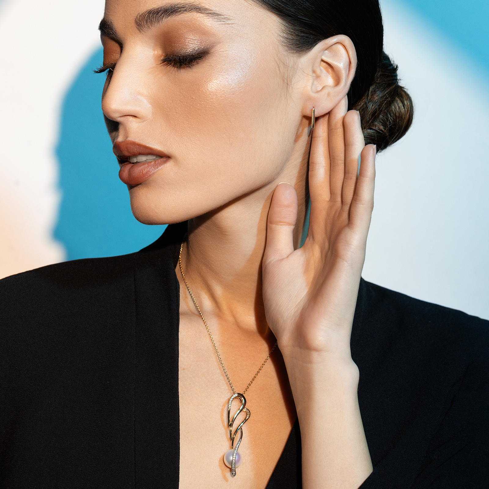 עגילי זהב curly עם דסקיות זהב