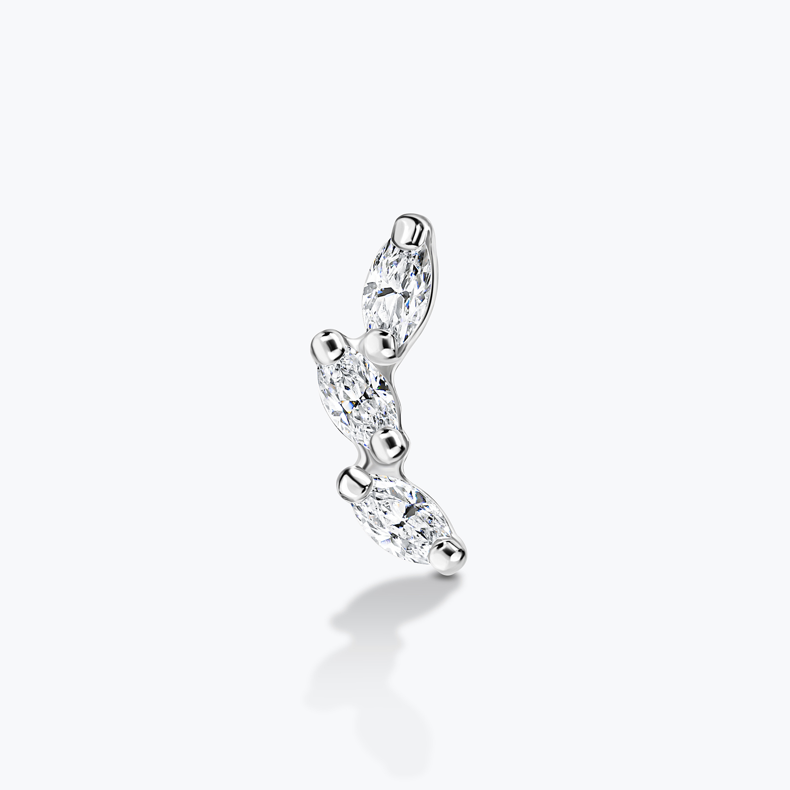 עגיל הליקס עשוי זהב לבן 14K בעיצוב שלוש מרקיזות מטפסות