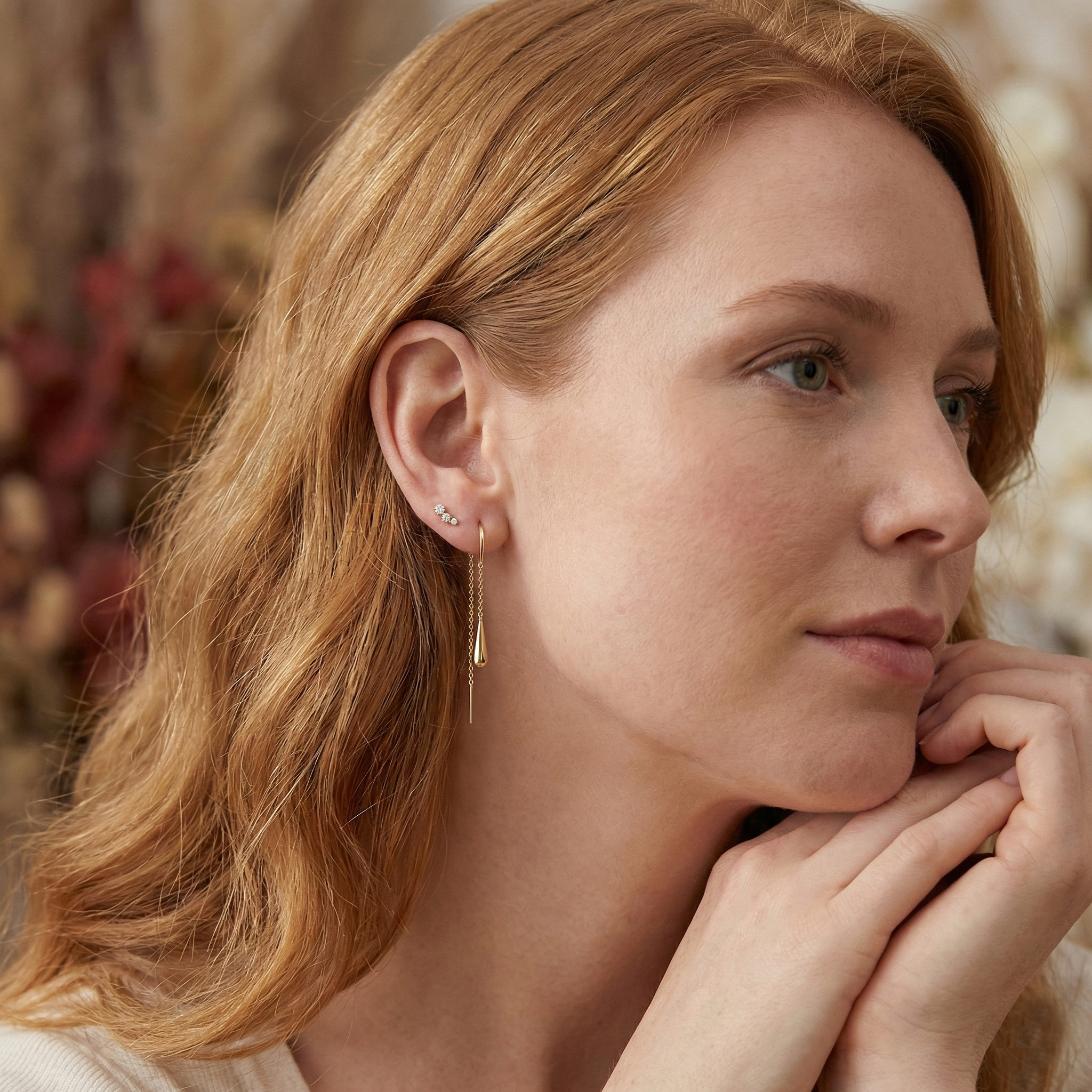 עגילי זהב 14K בעיצוב מטפס משובצים זרקונים