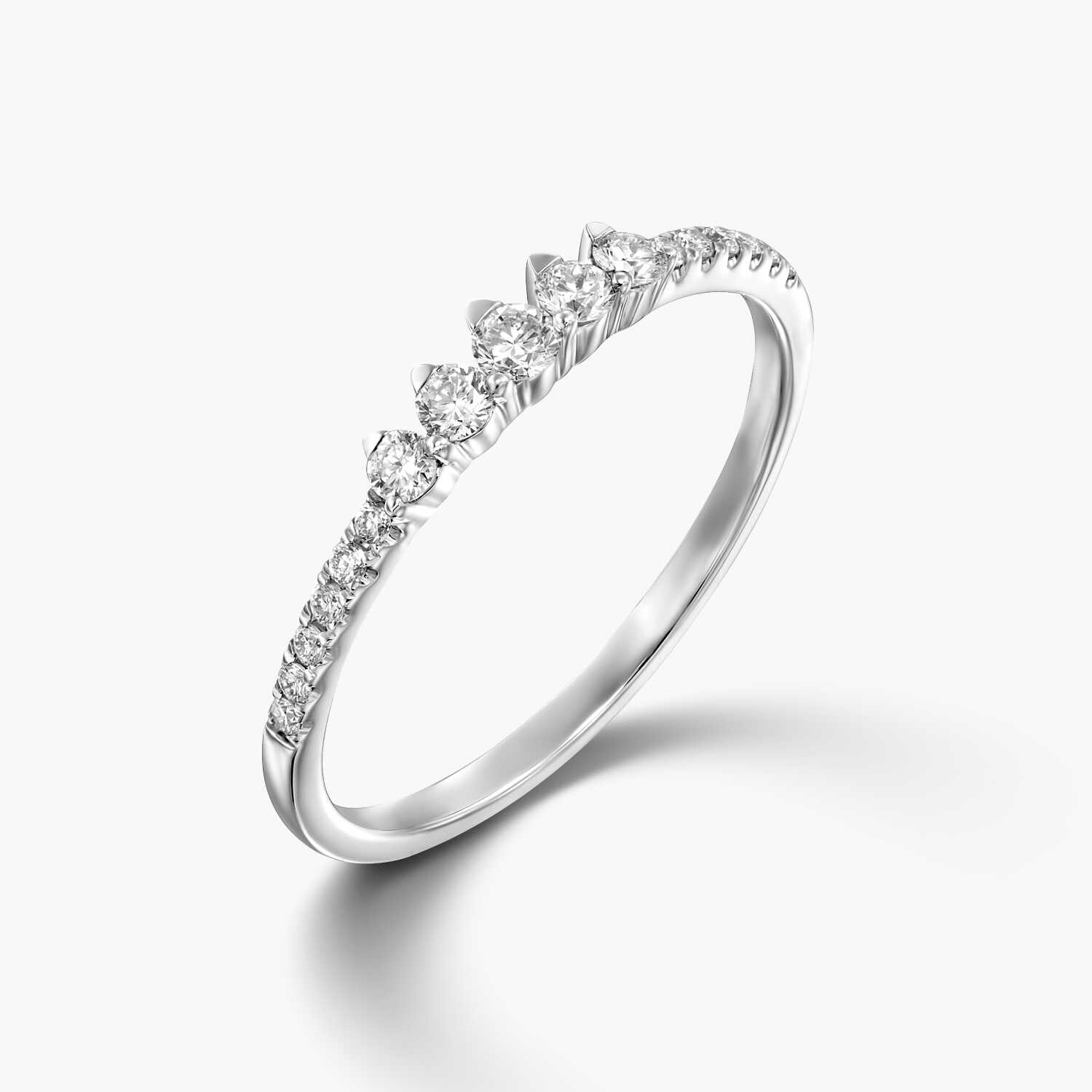 טבעת יהלומים בגדלים משתנים