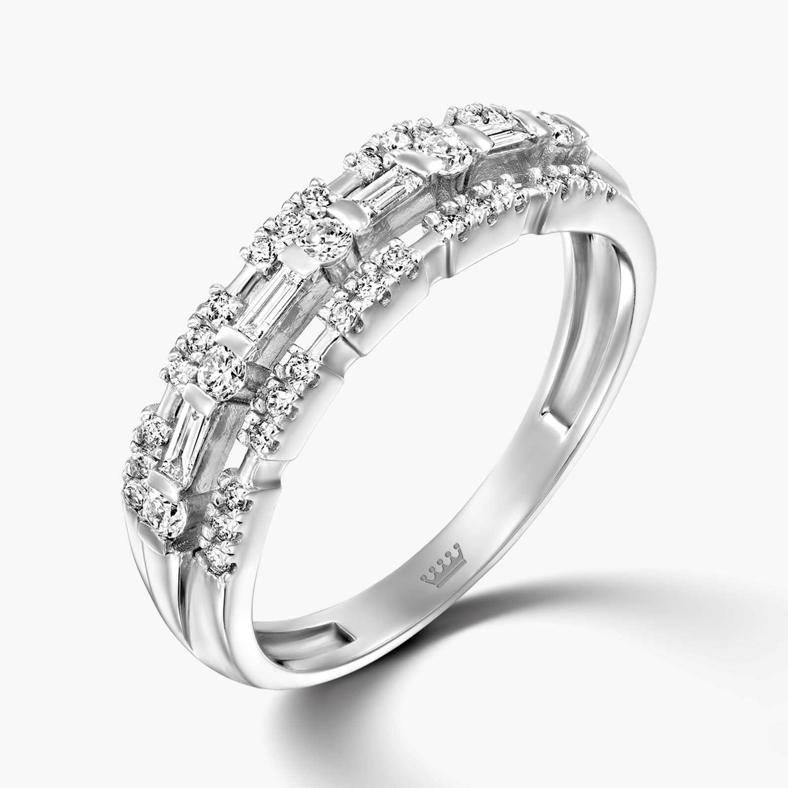 טבעת יהלומים בחיתוך באגט ועגול