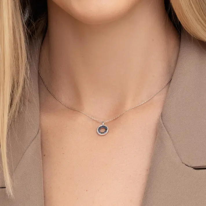 תליון זהב משובץ ספירים ויהלומים