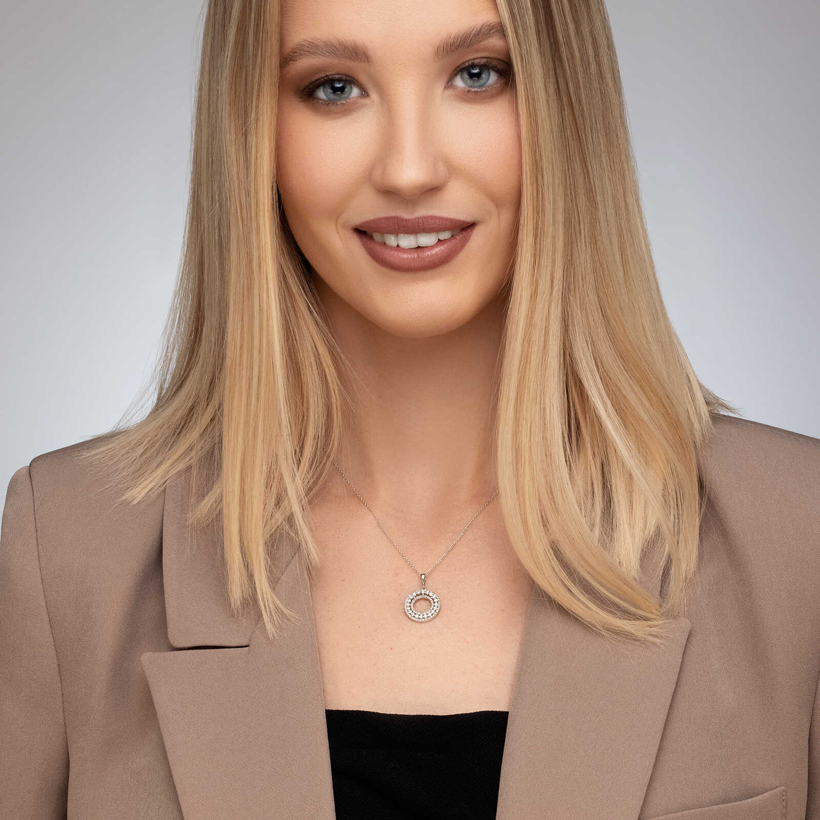 תליון זהב מעגלי היהלומים