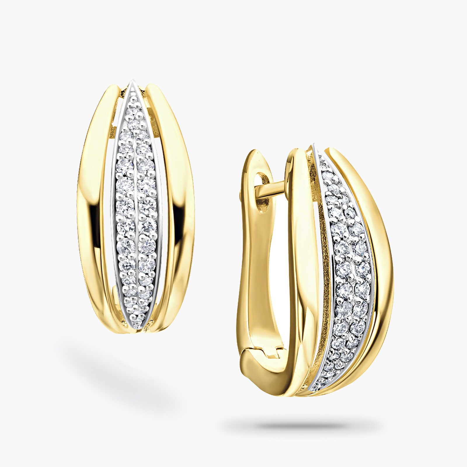 עגילי זהב המשובצים יהלומים