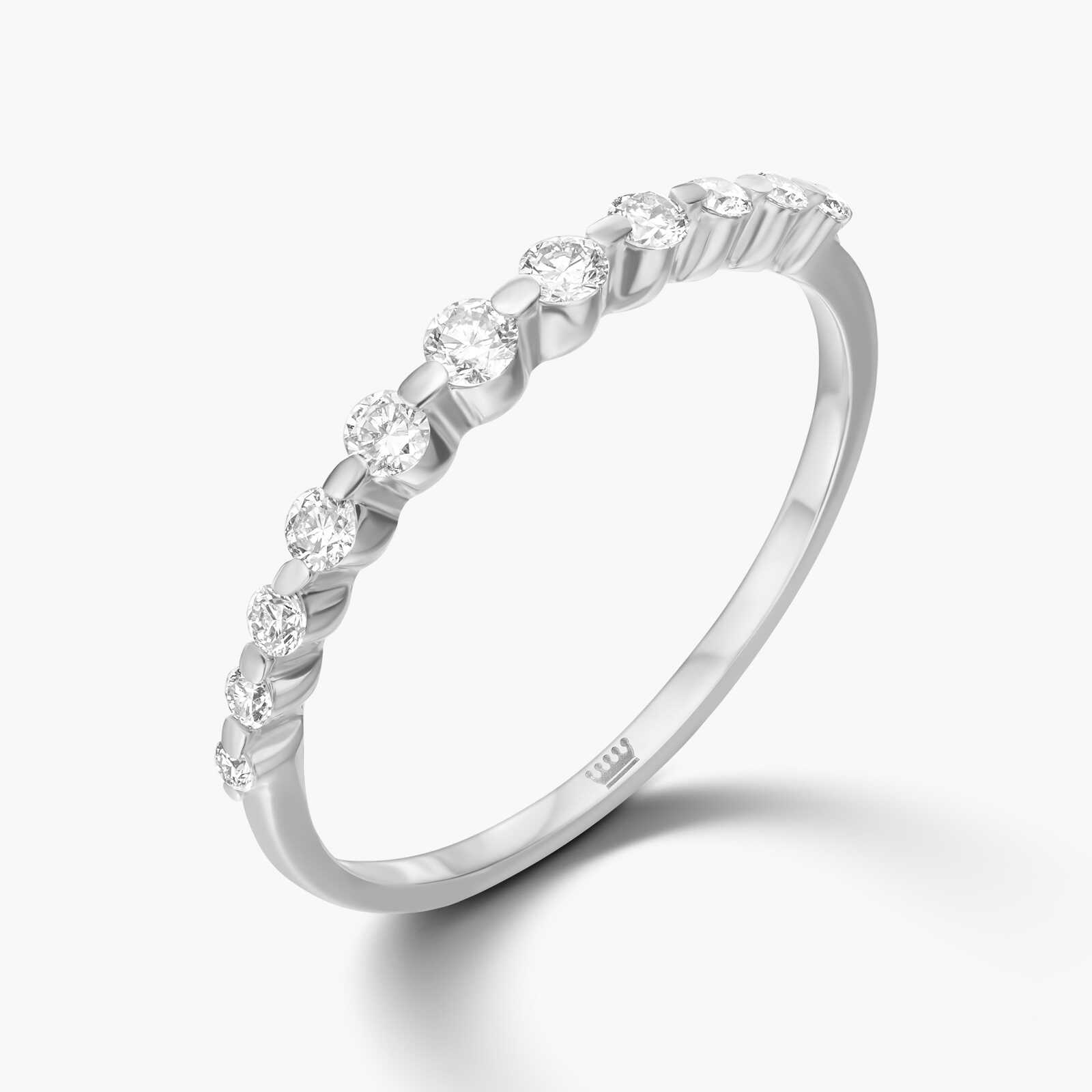 טבעת זהב משובצת יהלומים