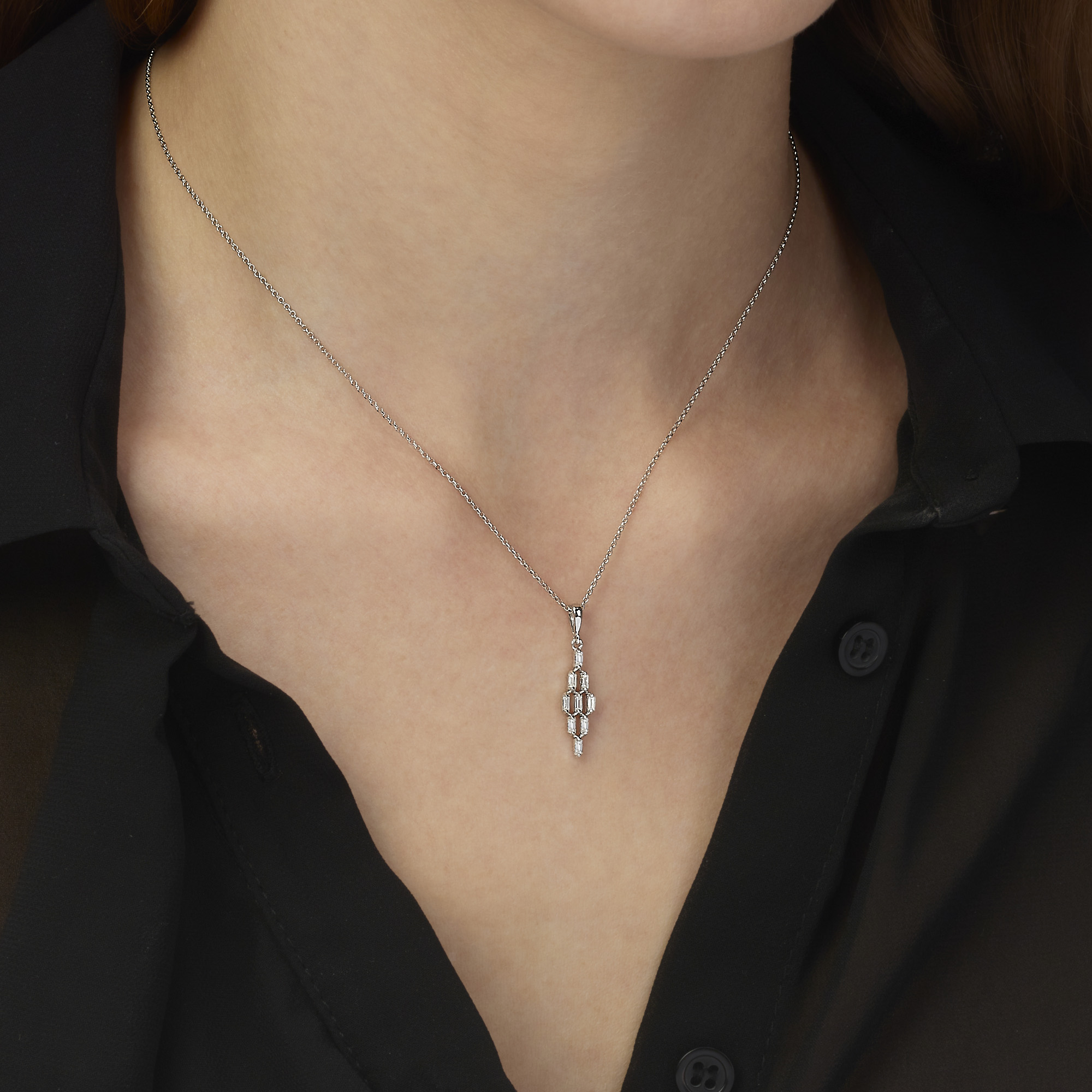 תליון יהלומי באגט תלויים