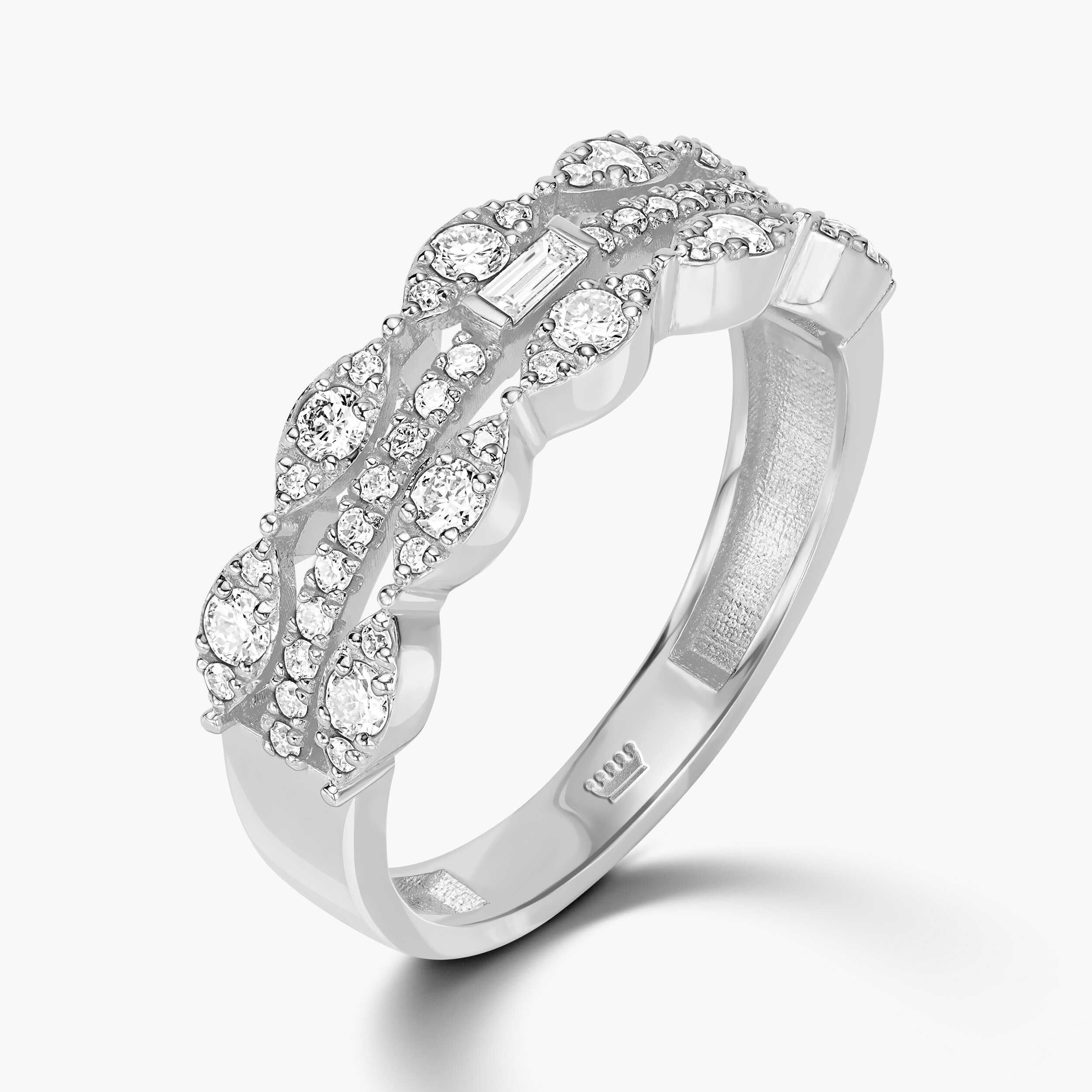 טבעת זהב WAVE בשיבוץ יהלומים