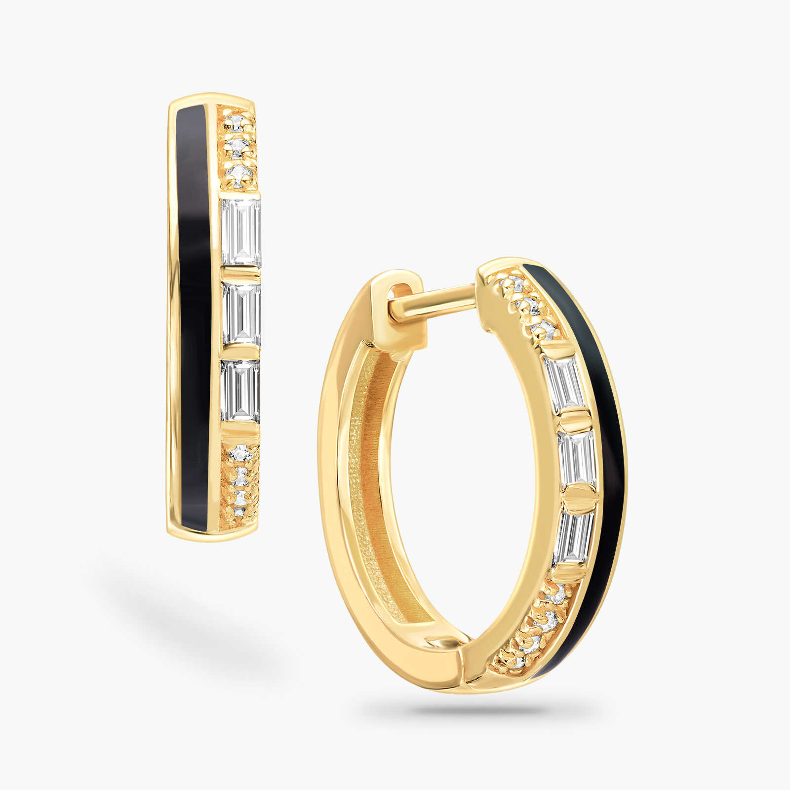 עגילי זהב מסדרת Black Series משובצים יהלומים ופס אמייל שחור