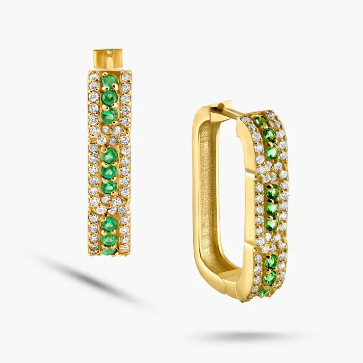 עגילי זהב בשיבוץ יהלומים וגרין גרנט