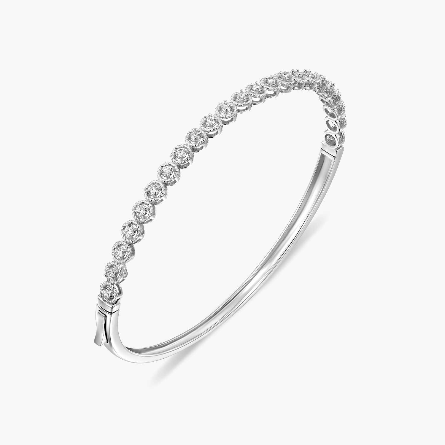 צמיד זהב לבן קשיח משובץ יהלומים