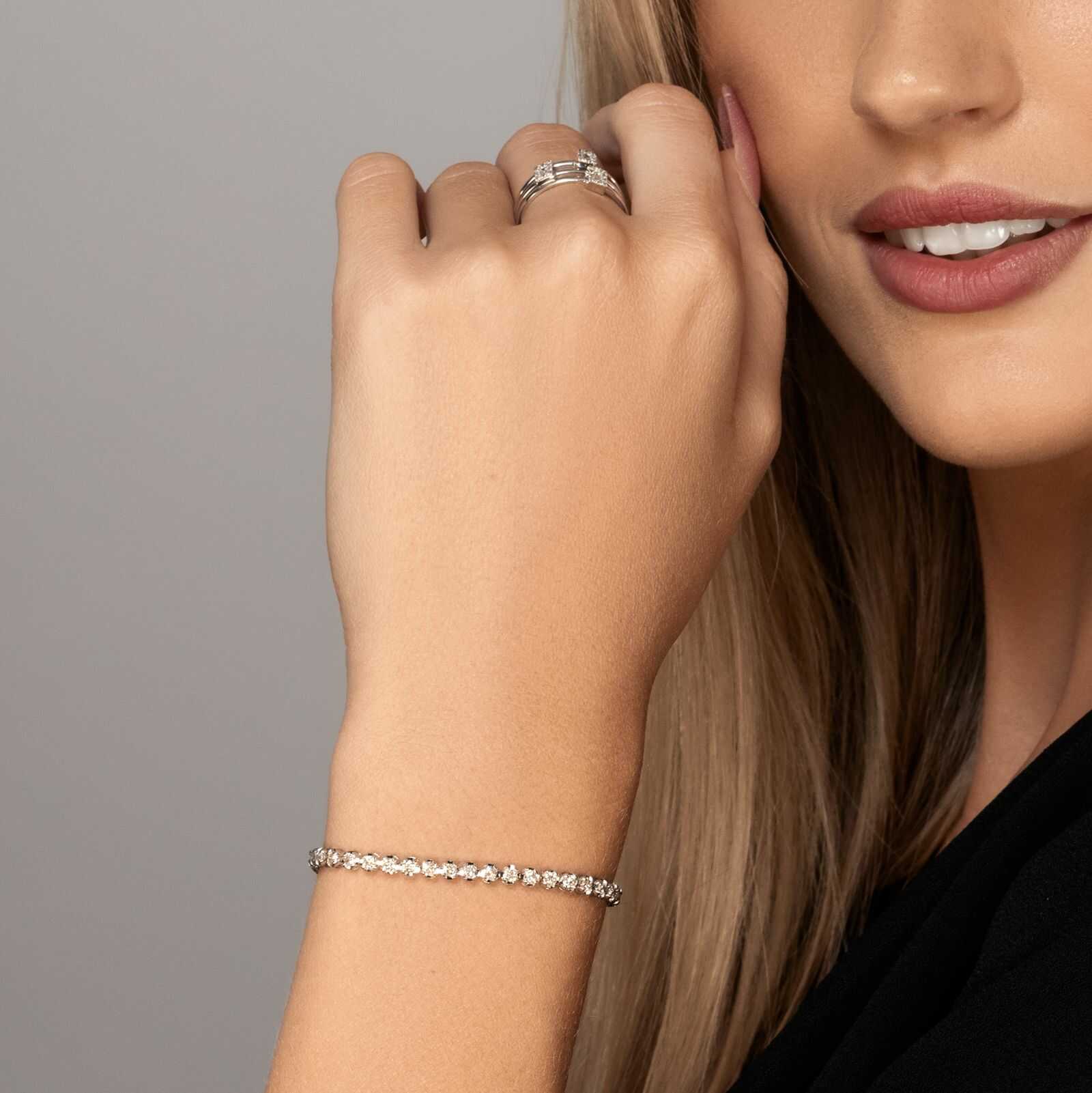 צמיד זהב טניס משובץ מעל ל 2.5 קראט יהלומים