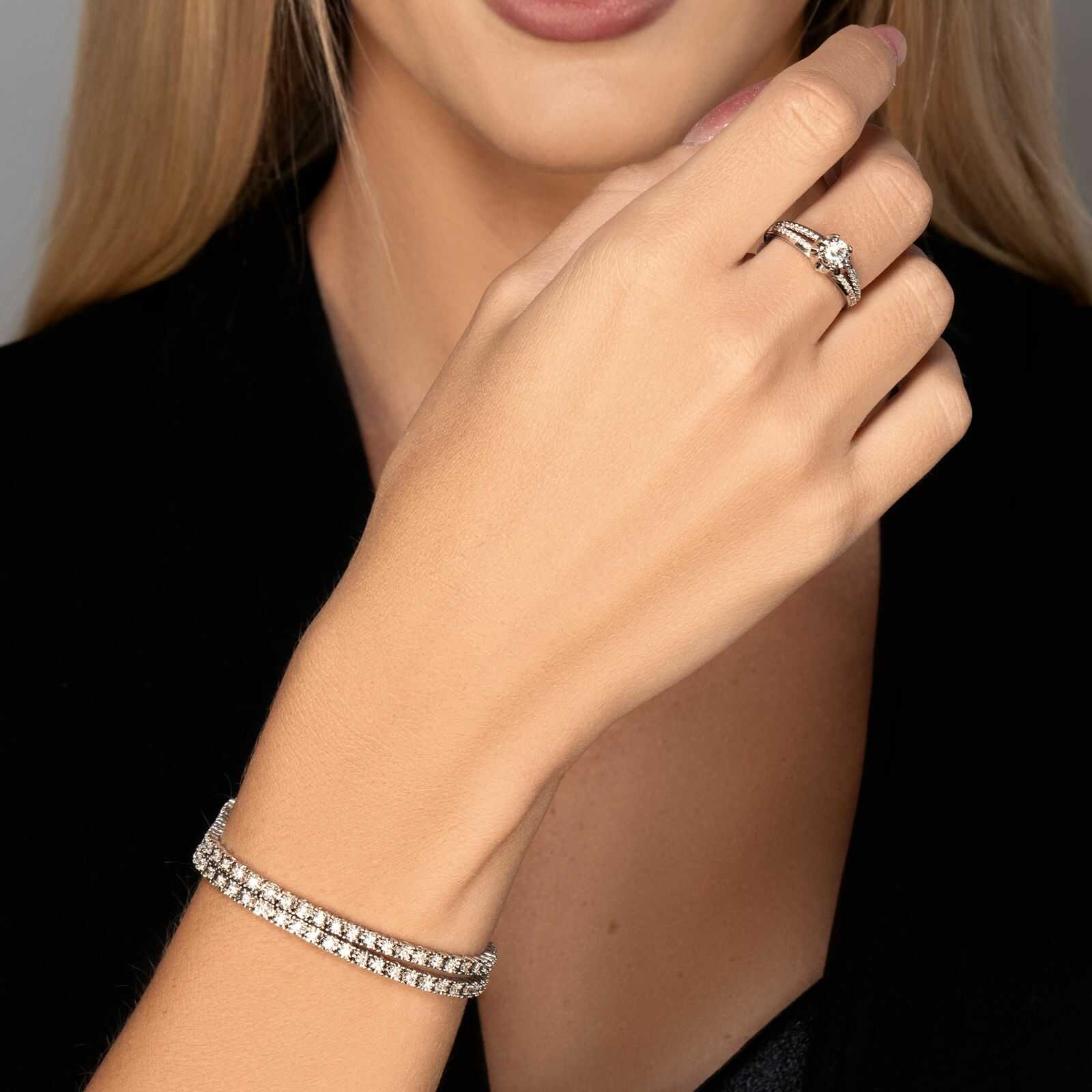 טבעת זהב ויהלומים