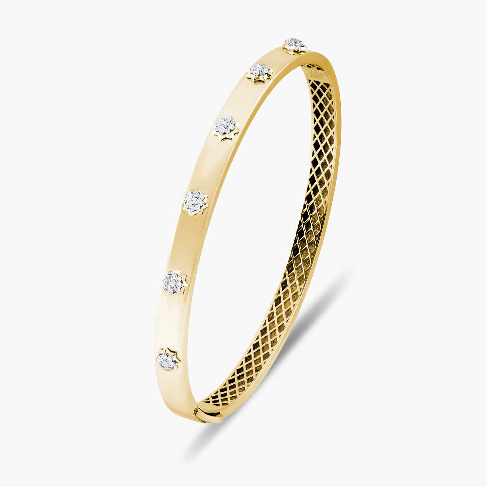 צמיד קשיח משובץ יהלומים בצורת פרחים