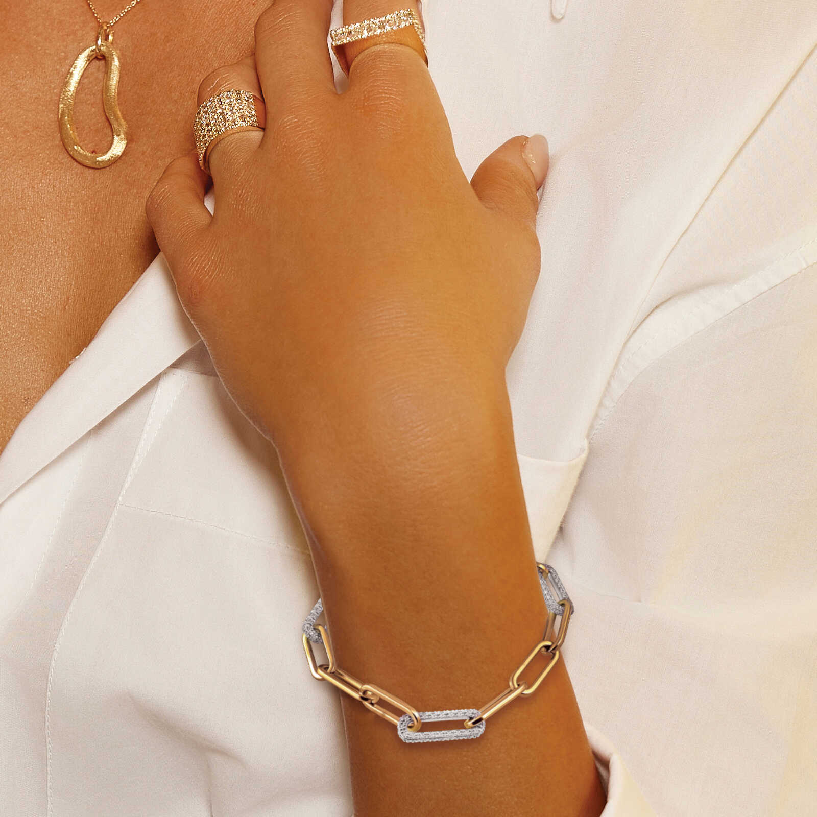 צמיד חוליות משובץ יהלומים