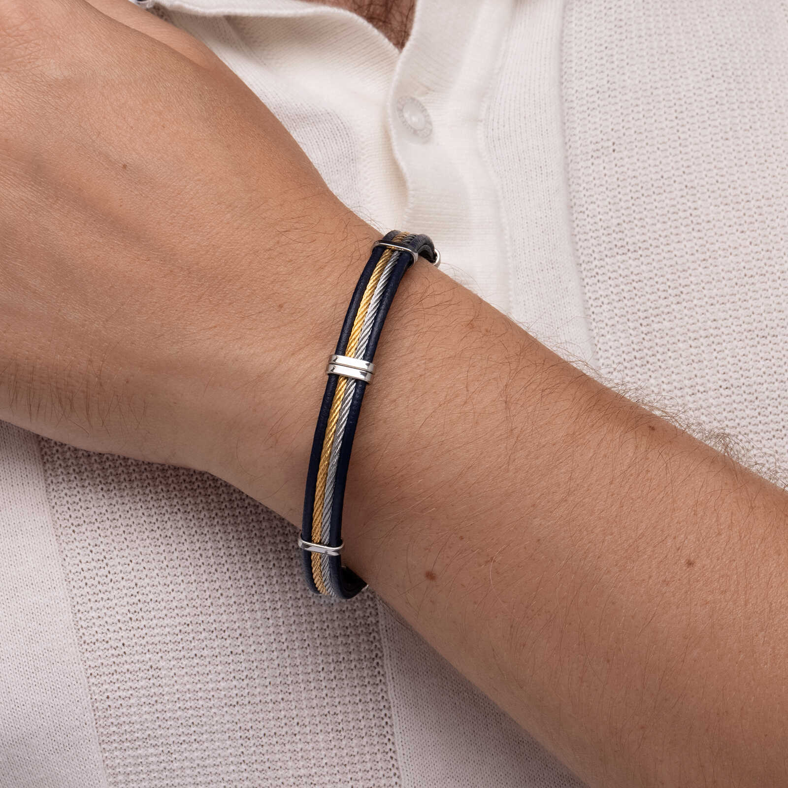 צמיד לגבר- לביא עור ופלדת אל חלד