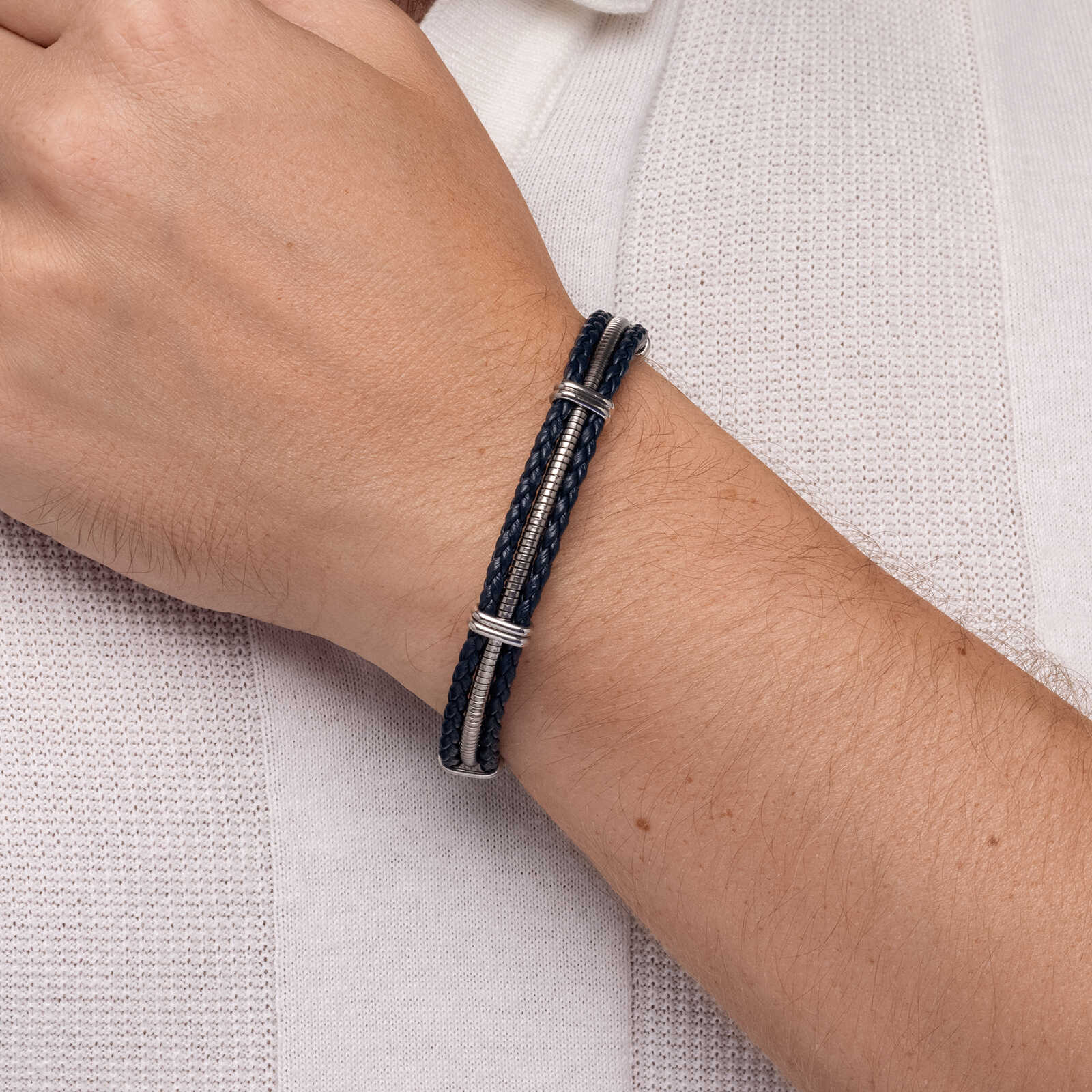 צמיד לגבר- ברק עור ופלדת אל חלד