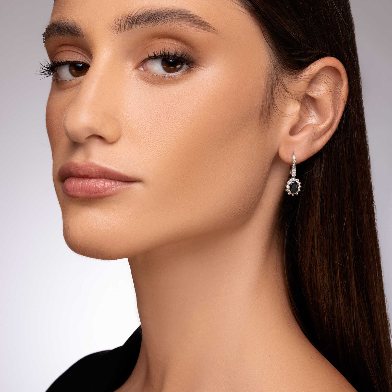 עגילי ספירים ויהלומים