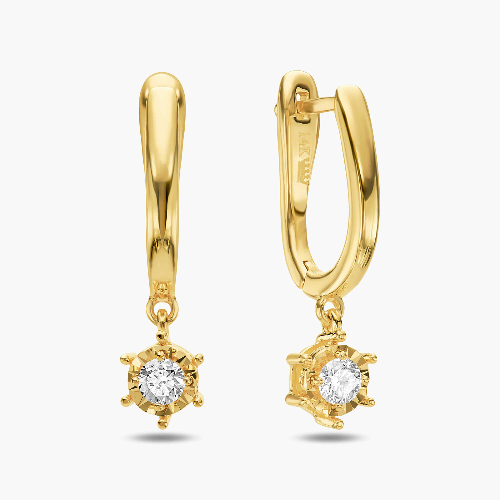 עגילי זהב משובצי יהלומים