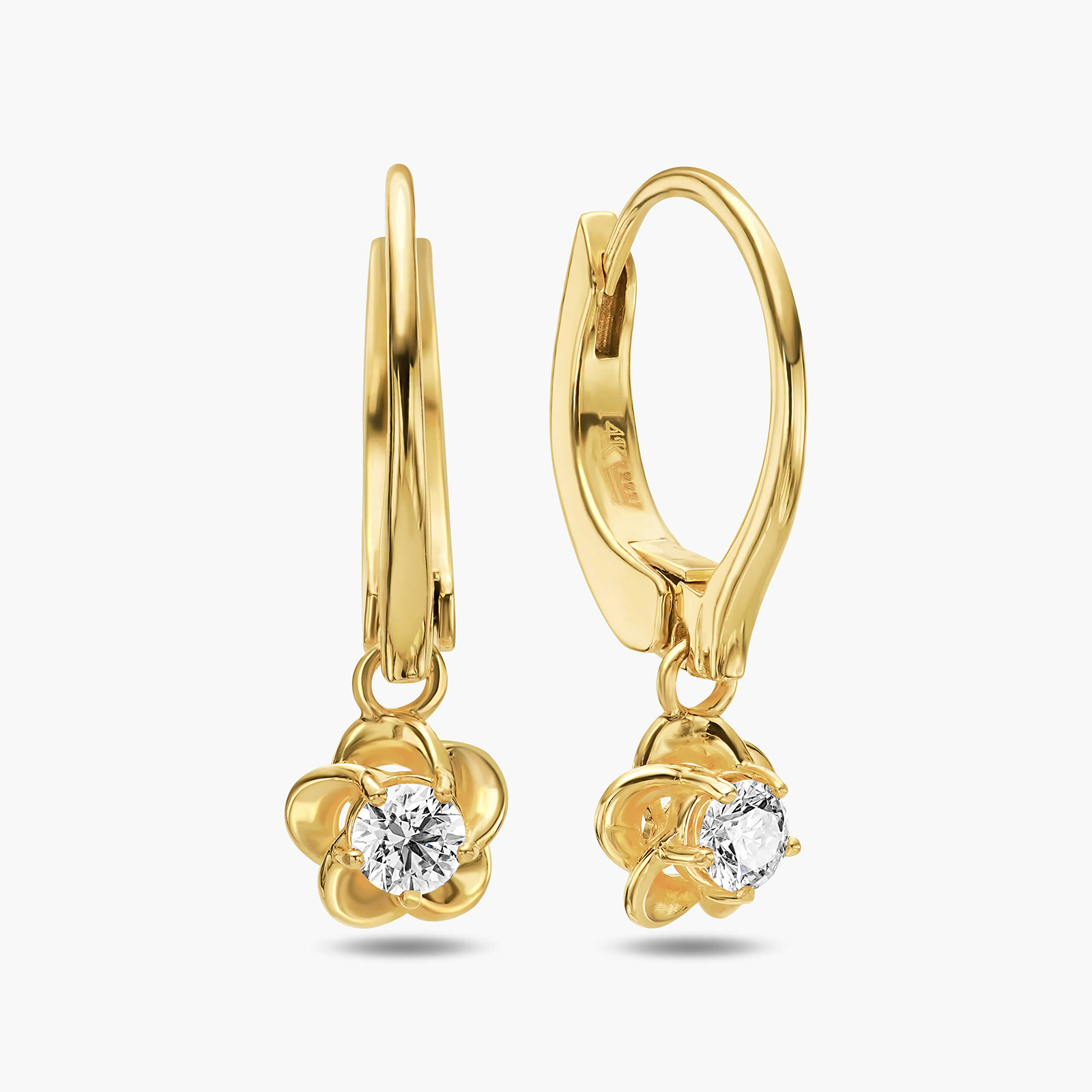 עגילים תלויים בסיומת פרח המשובץ יהלום סוליטר