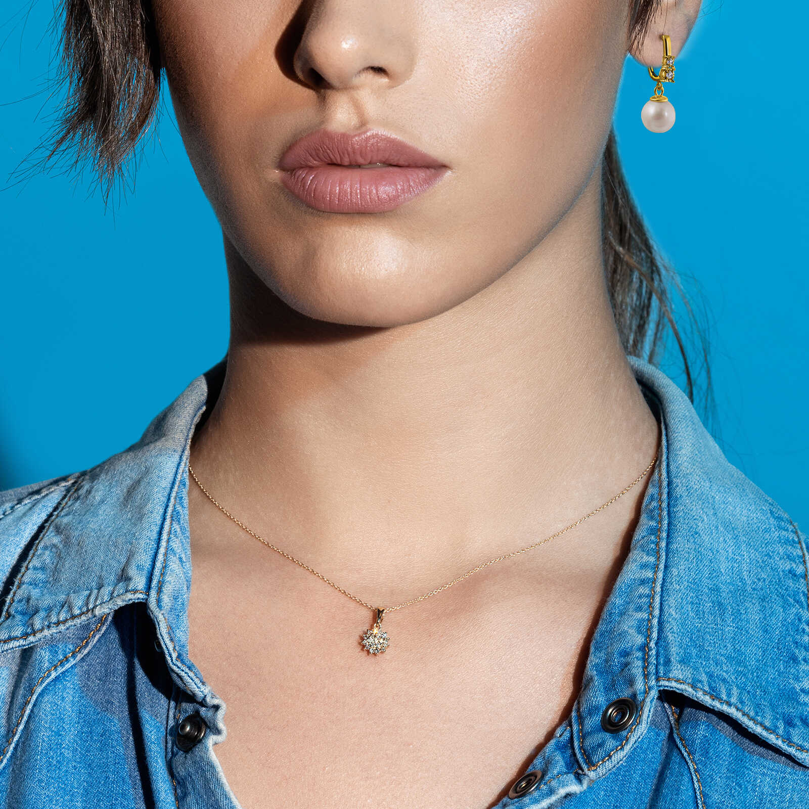 עגילי יהלומים ופנינים