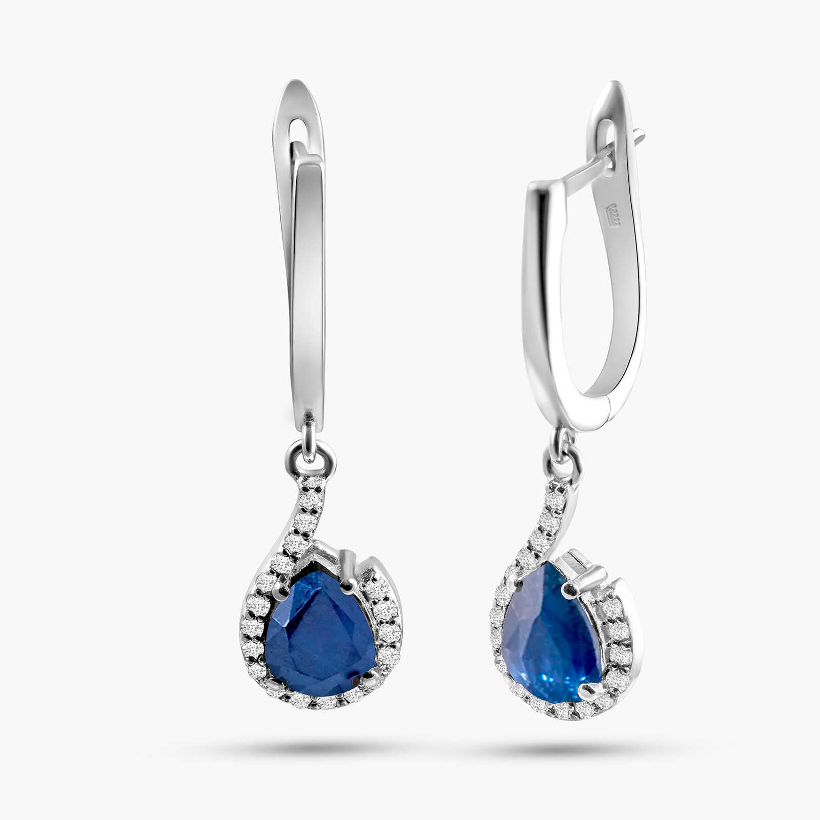 עגיל יהלומים ובלו לונדון מסדרת Lumiere