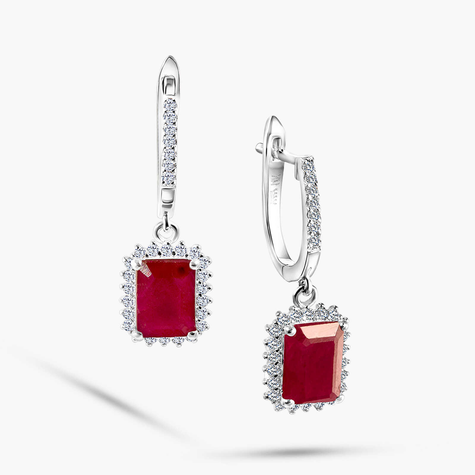 עגילי זהב משובצים רובי ויהלומים