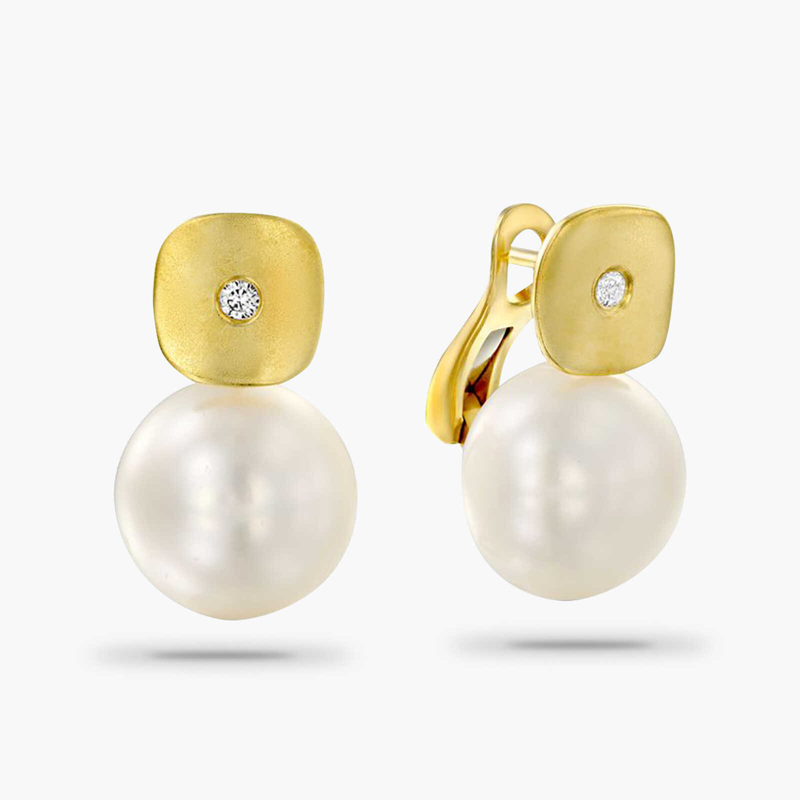 עגילי זהב עם פנינים ויהלומים