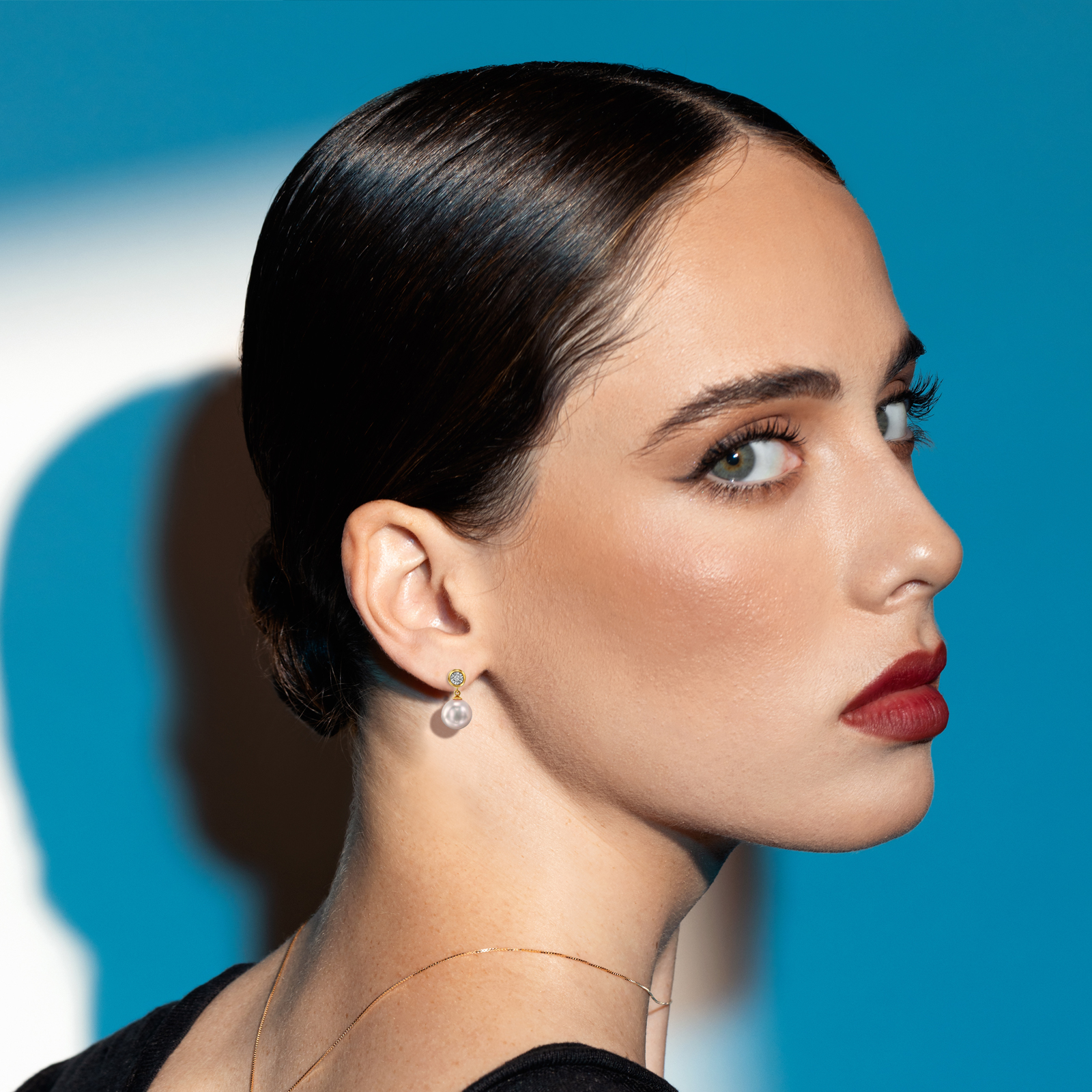 עגילי זהב בשיבוץ פנינים ויהלומים