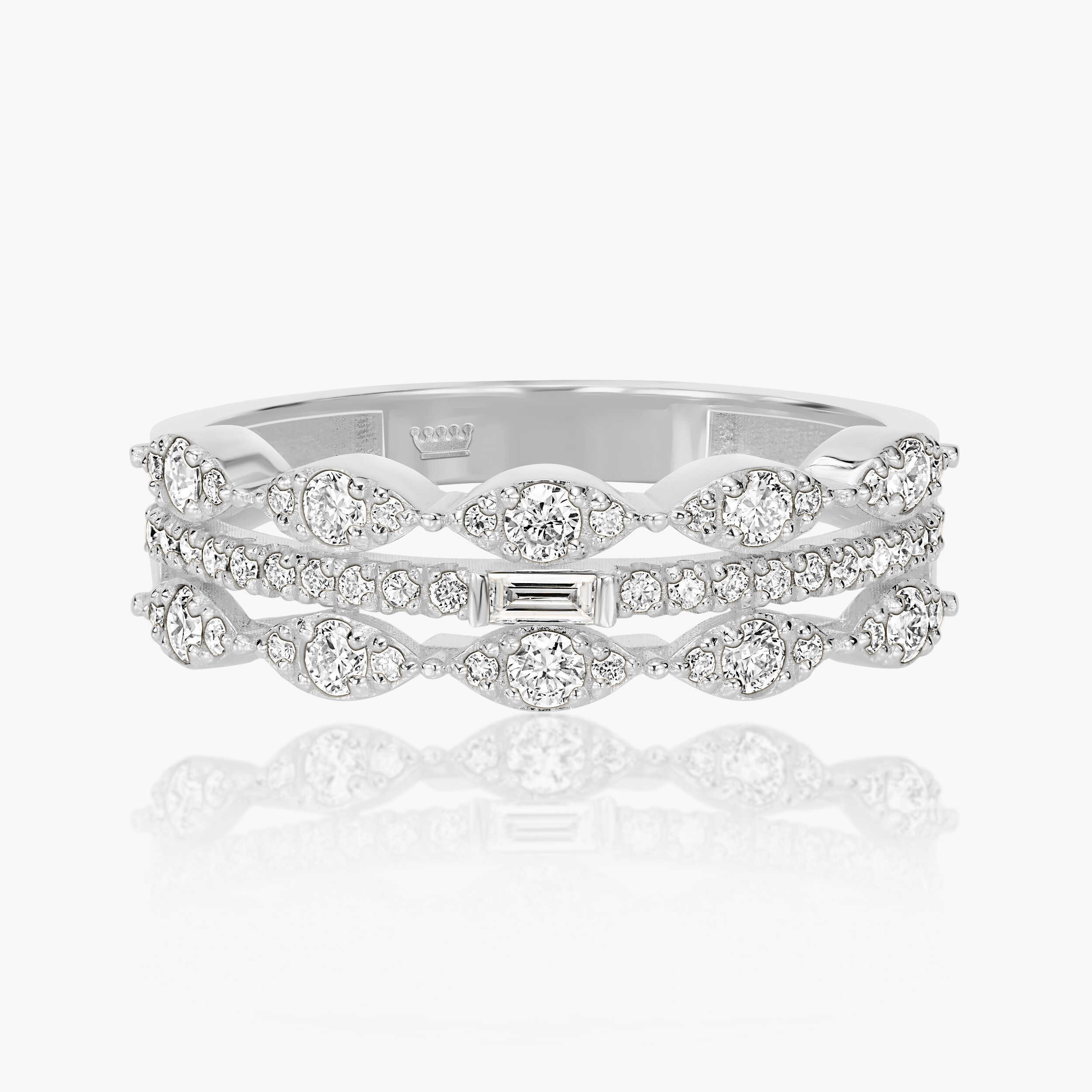 טבעת זהב WAVE בשיבוץ יהלומים