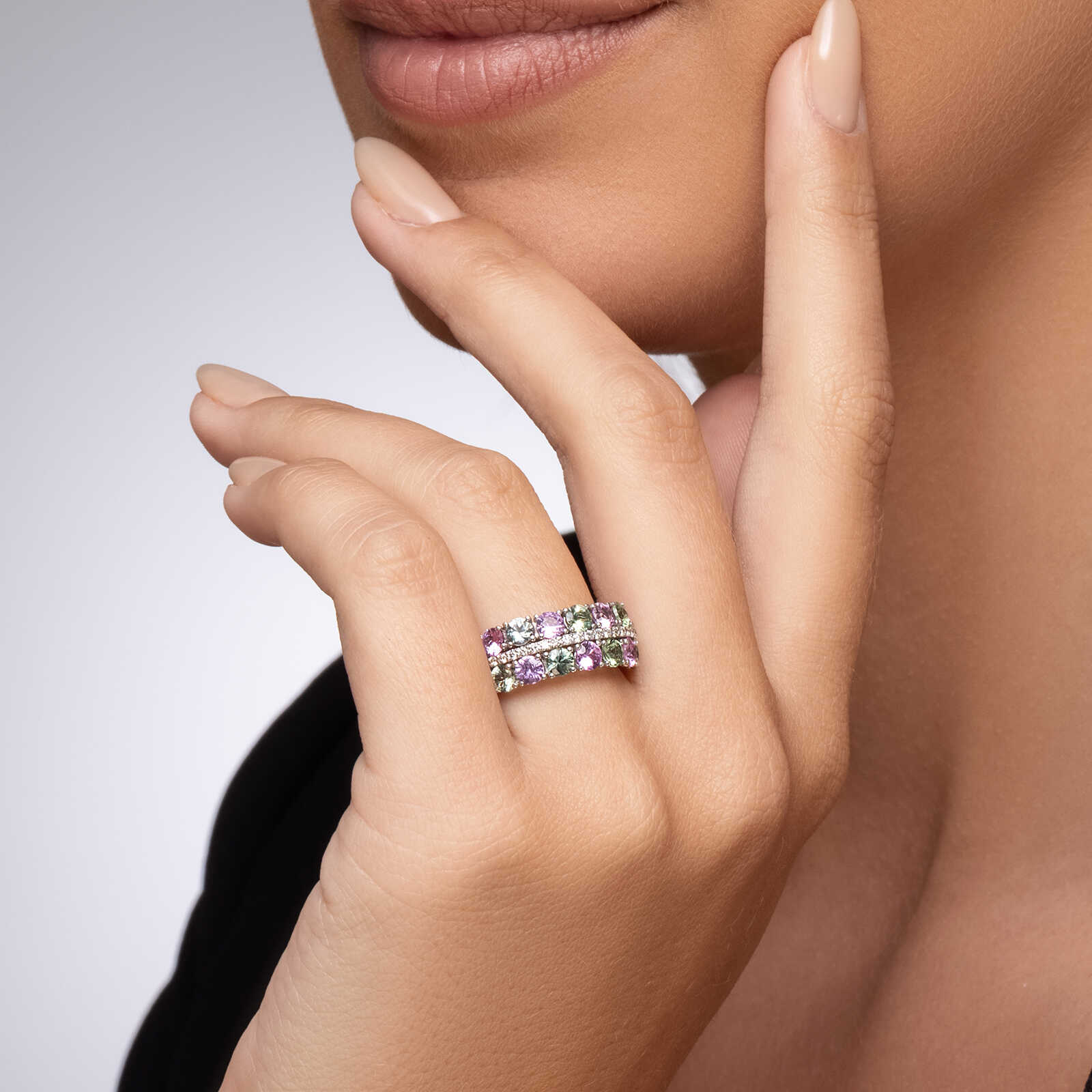 טבעת טווס- משובצת יהלומים וספירים