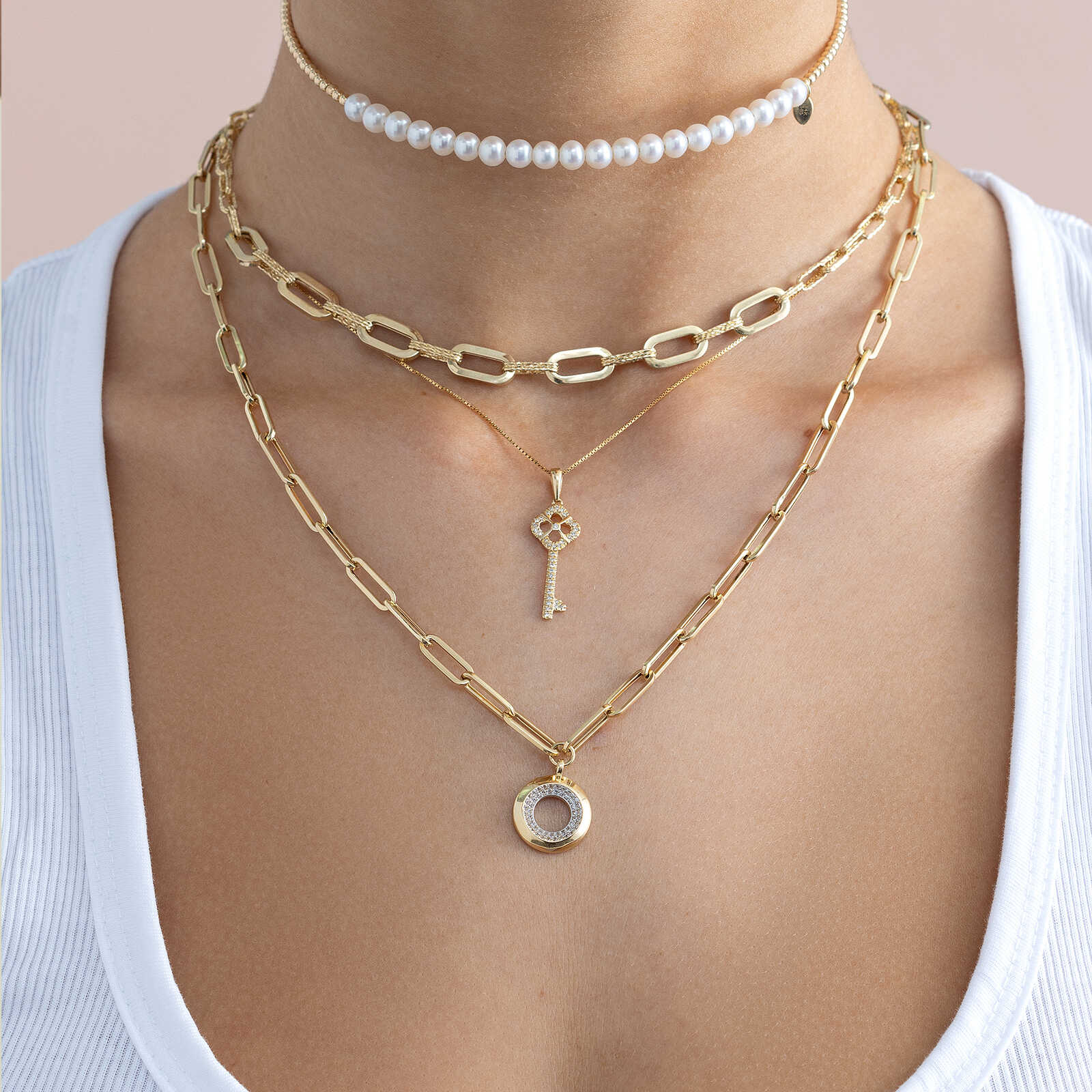 שרשרת צ'וקר זהב בשילוב פנינים