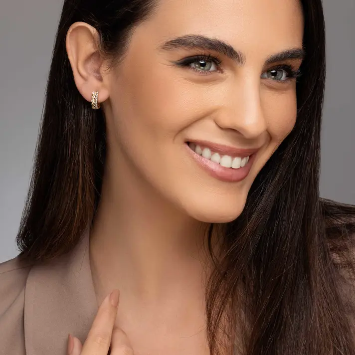 עגילי זהב DROPS משובצים ביהלומים
