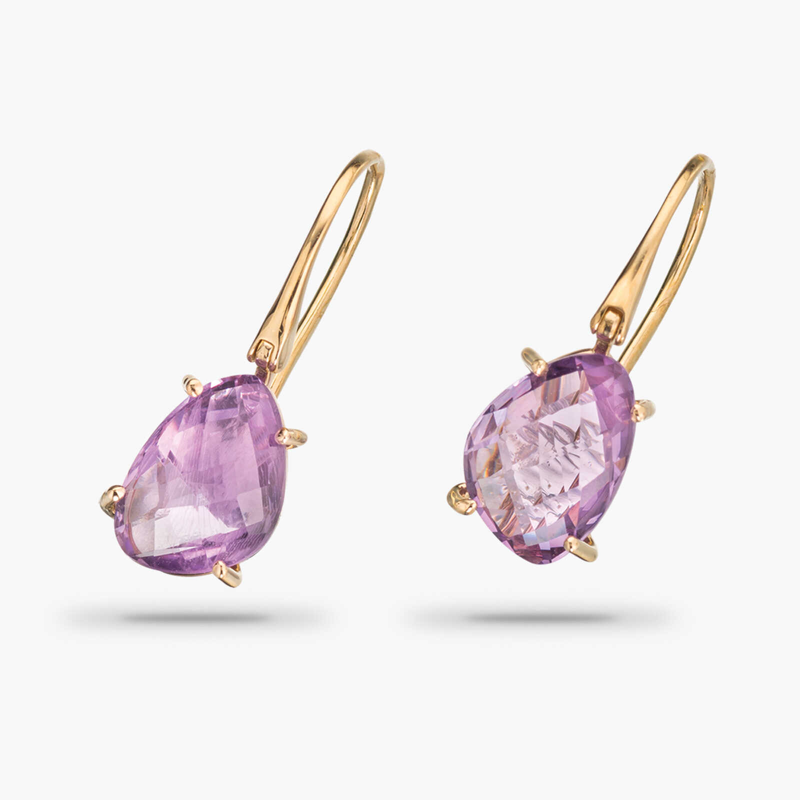 עגיל זהב משובץ