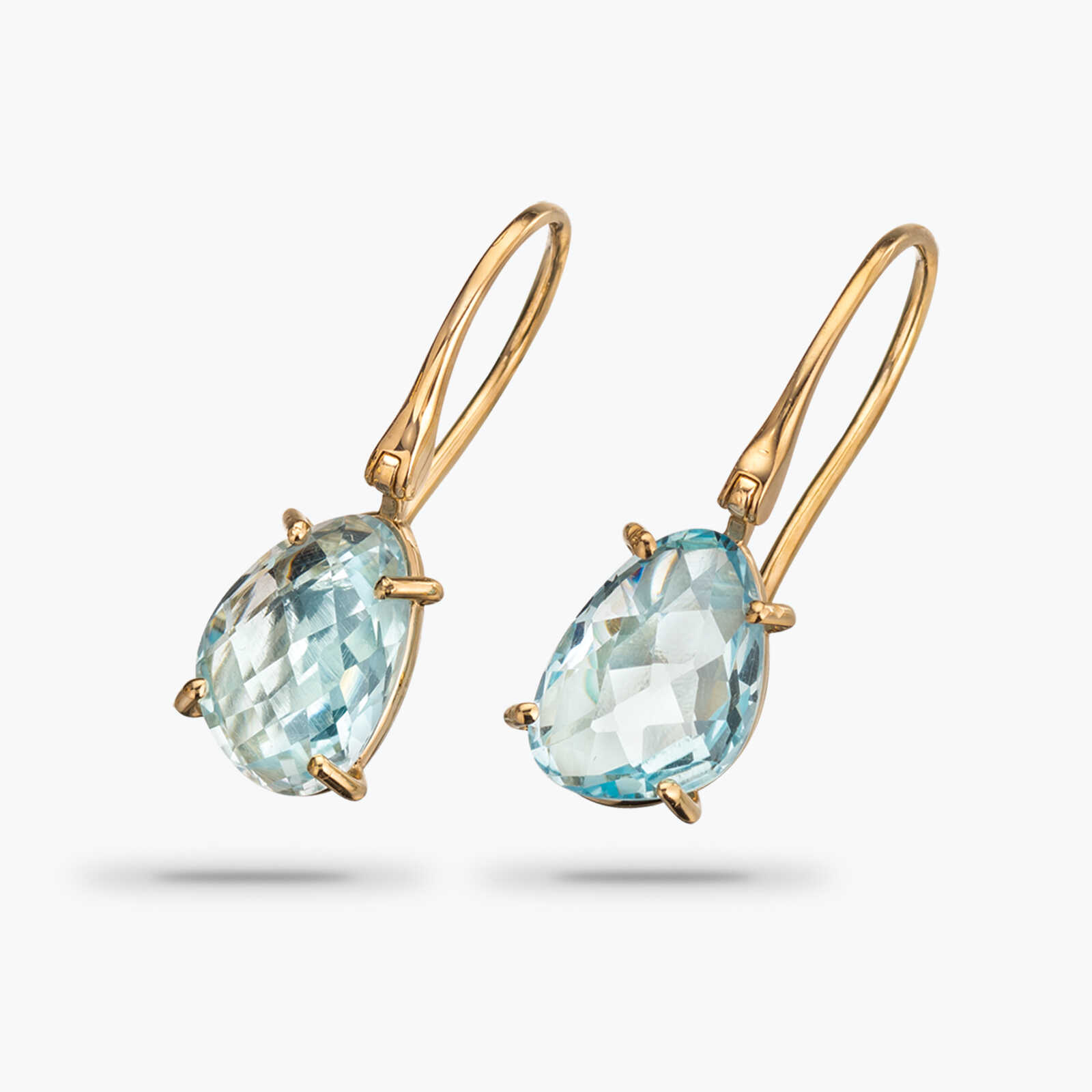 עגיל זהב משובץ