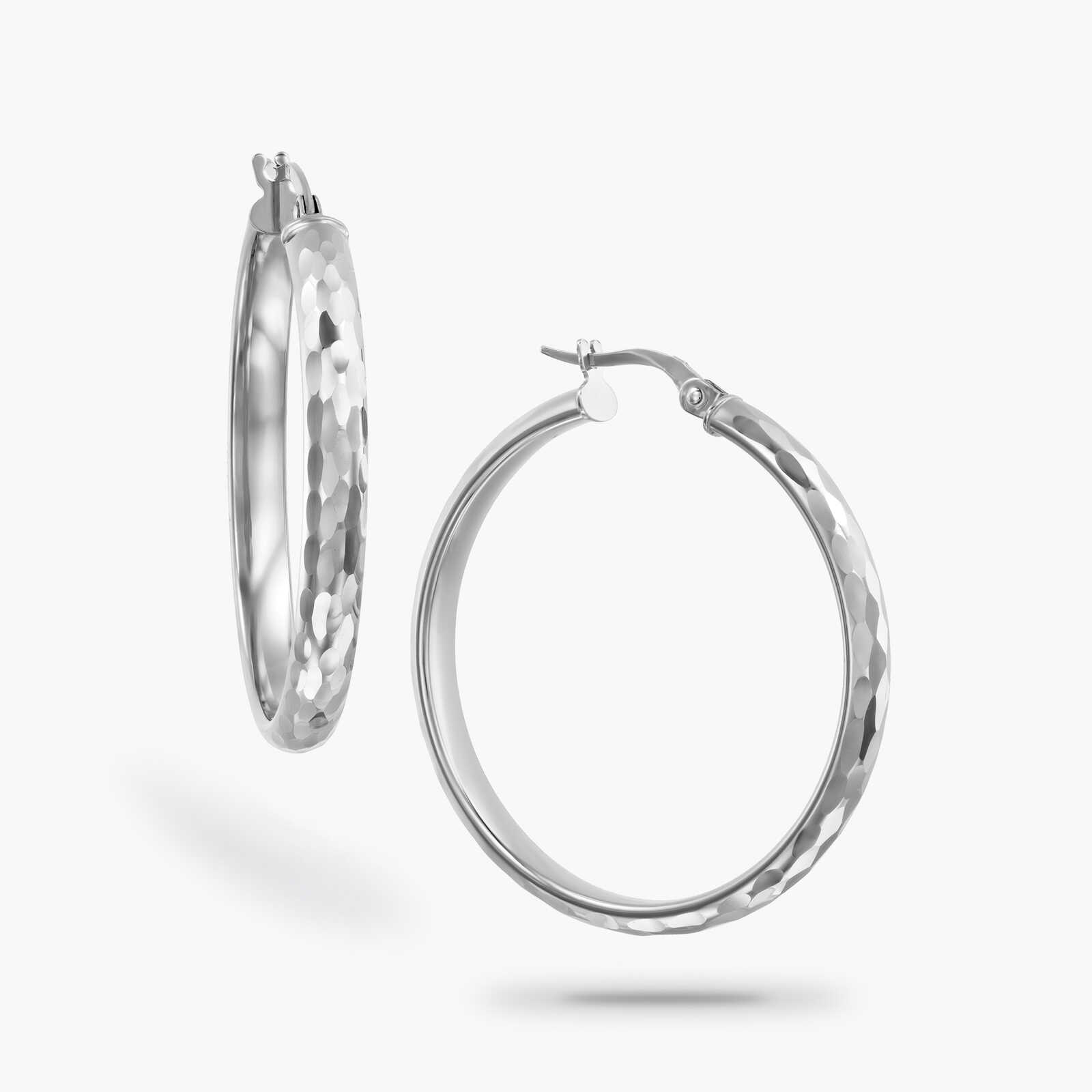 עגילי חישוק מזהב 14K בגימור מרוקע