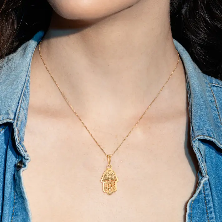 תליון זהב חמסה בגימור לייזר