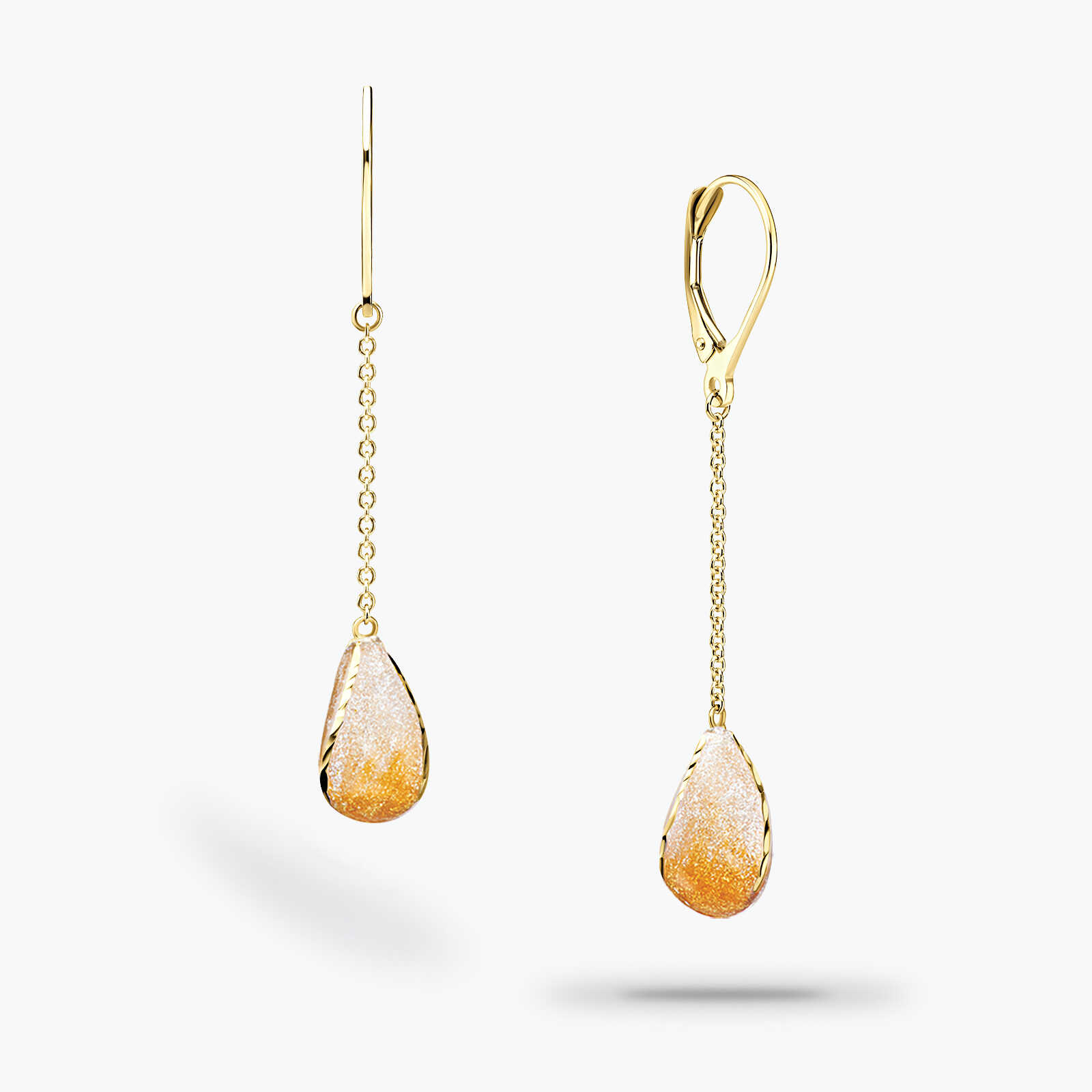 עגילי זהב מצופים אמייל בגוון אפור וכתום בשילוב קריסטלים נוצצים ובאורך 5 ס"מ