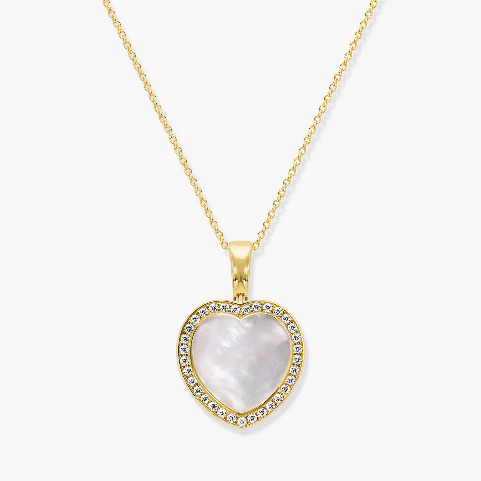 תליון לב זהב משובץ צדף המוקף זרקונים