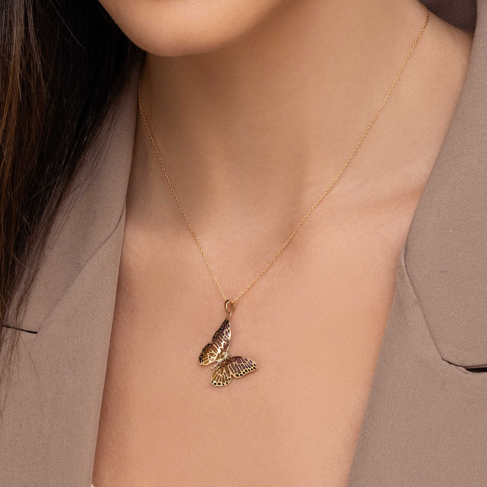 תליון זהב פרפר LACE