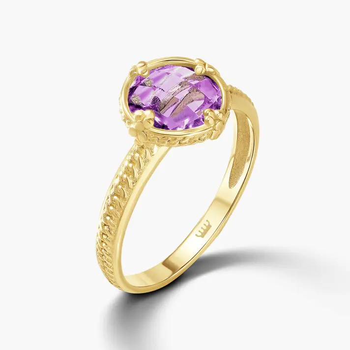 טבעת זהב משובצת אבן אמטיסט