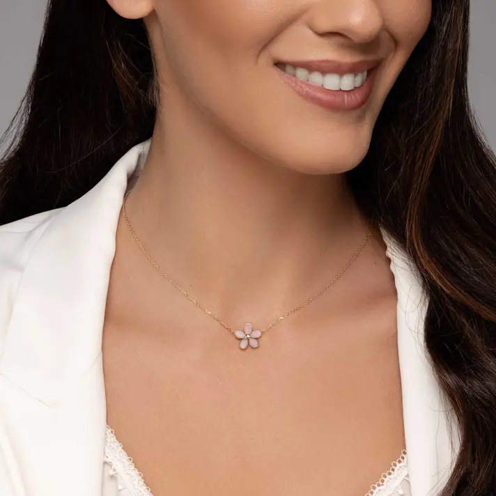 שרשרת רוז- עם תליון פרח בשיבוץ פינק אופל