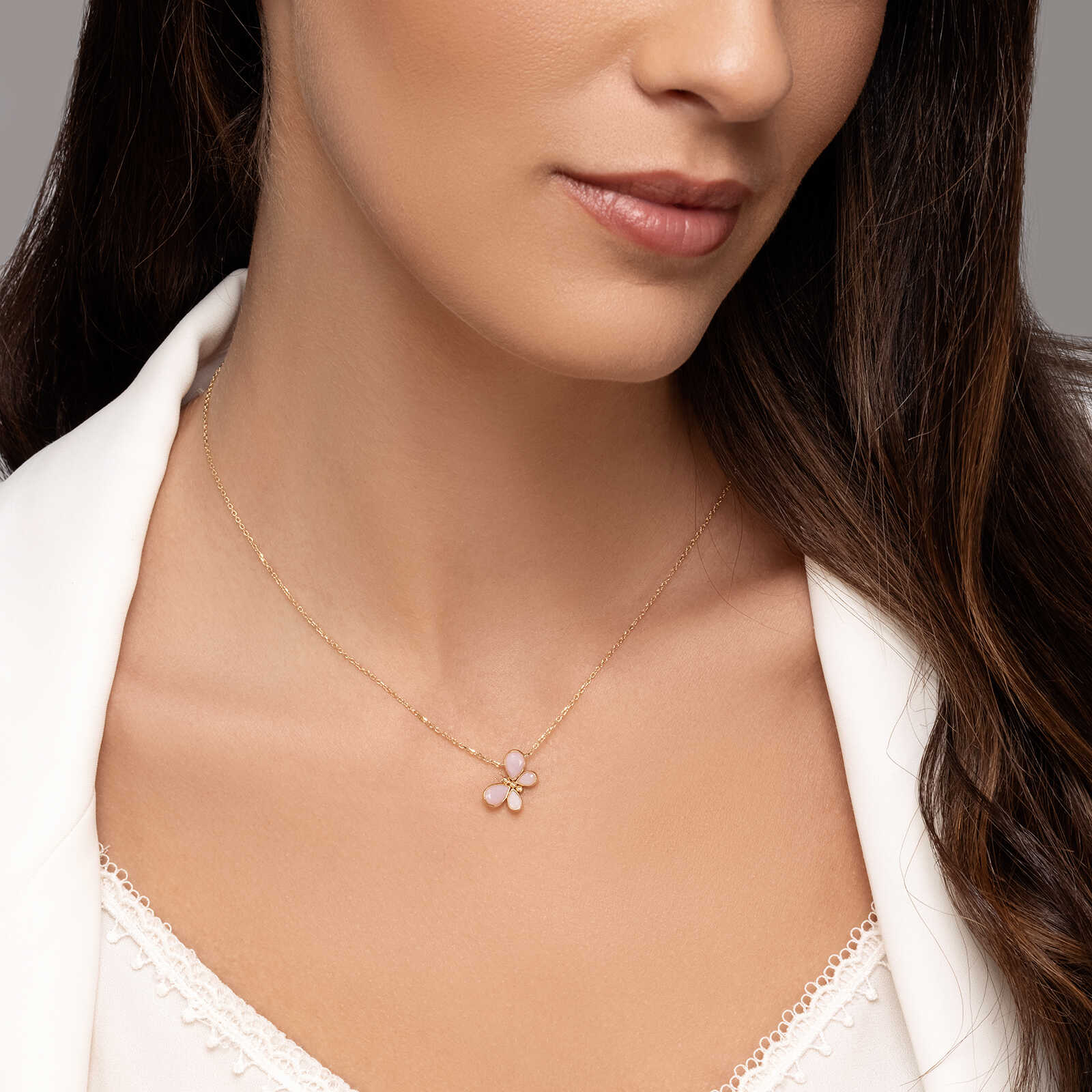 שרשרת זהב פרפר ורוד בשיבוץ פינק אופל