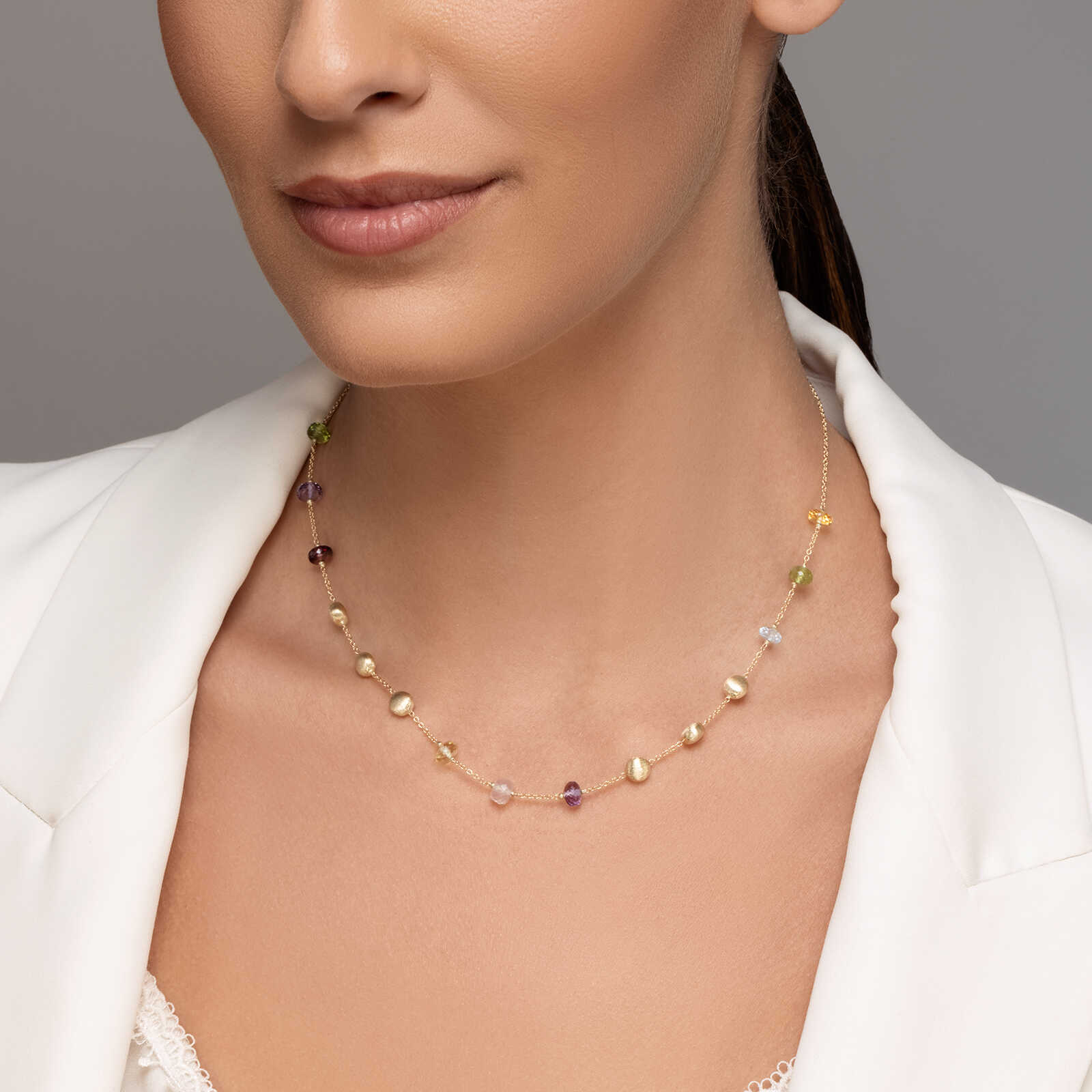 שרשרת לוטוס משובצת אבני חן