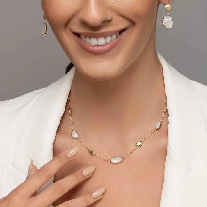 שרשרת נרקיס משובצת אם הפנינה