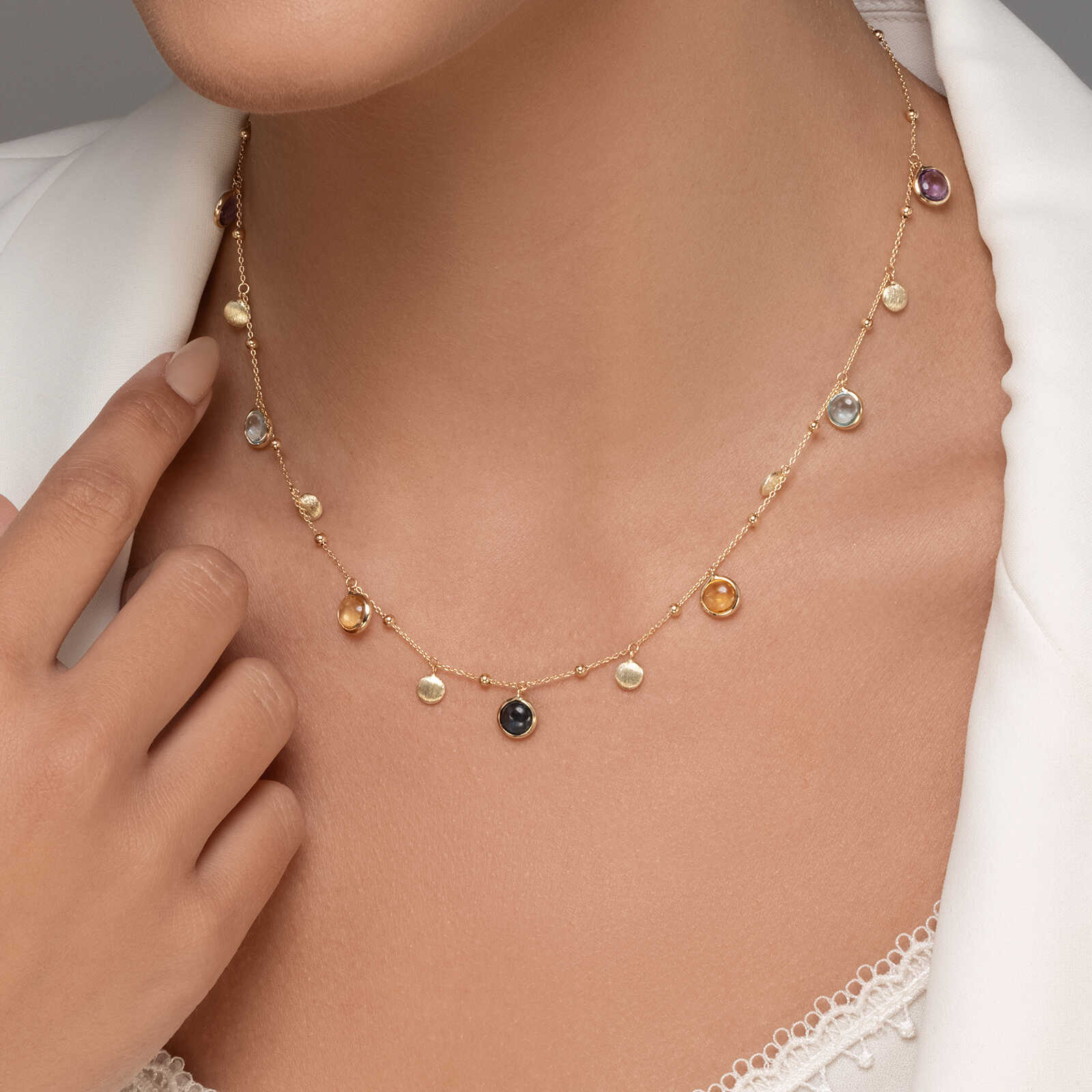 שרשרת נופר משובצת אבני חן