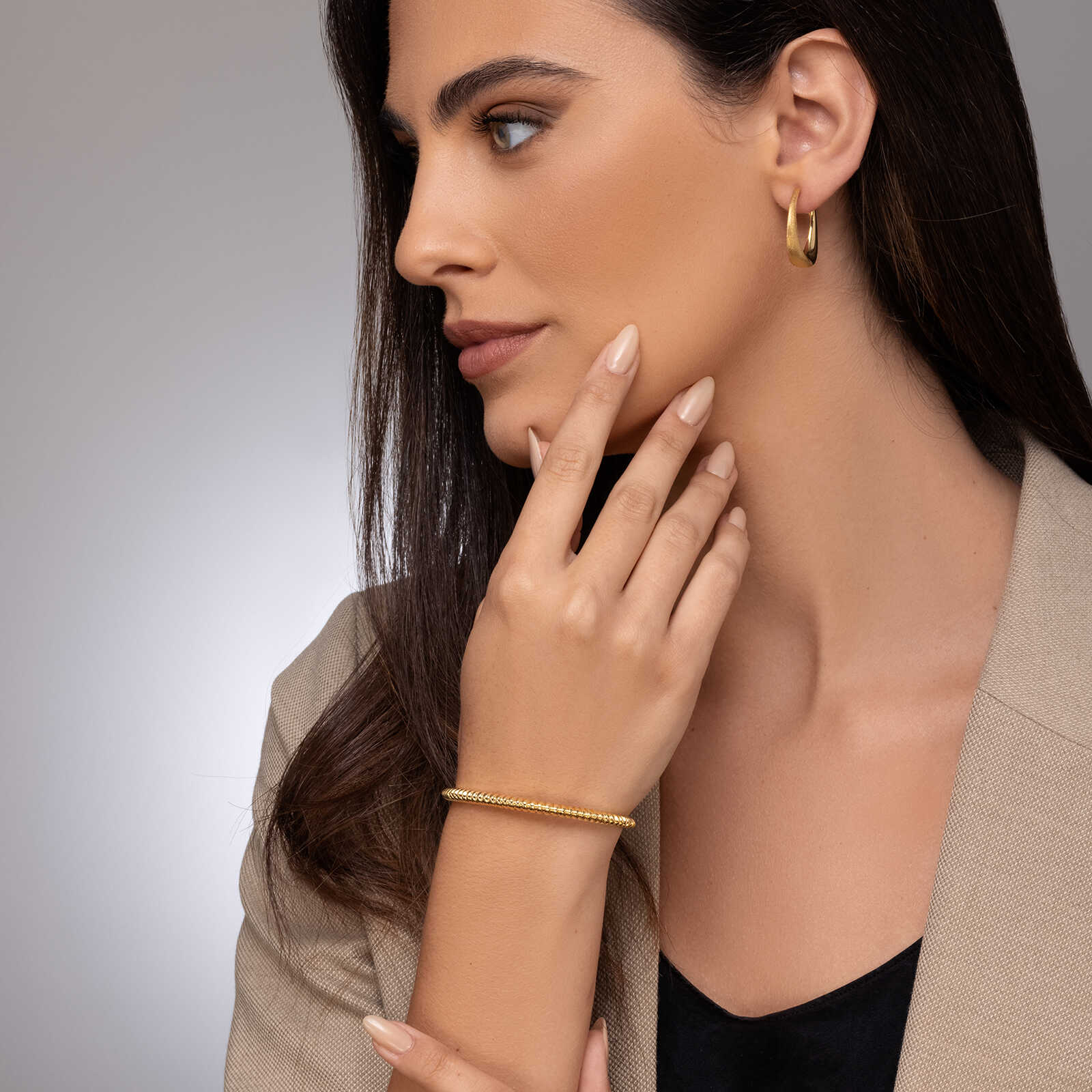 עגילי זהב בגימור מט יוקרתי