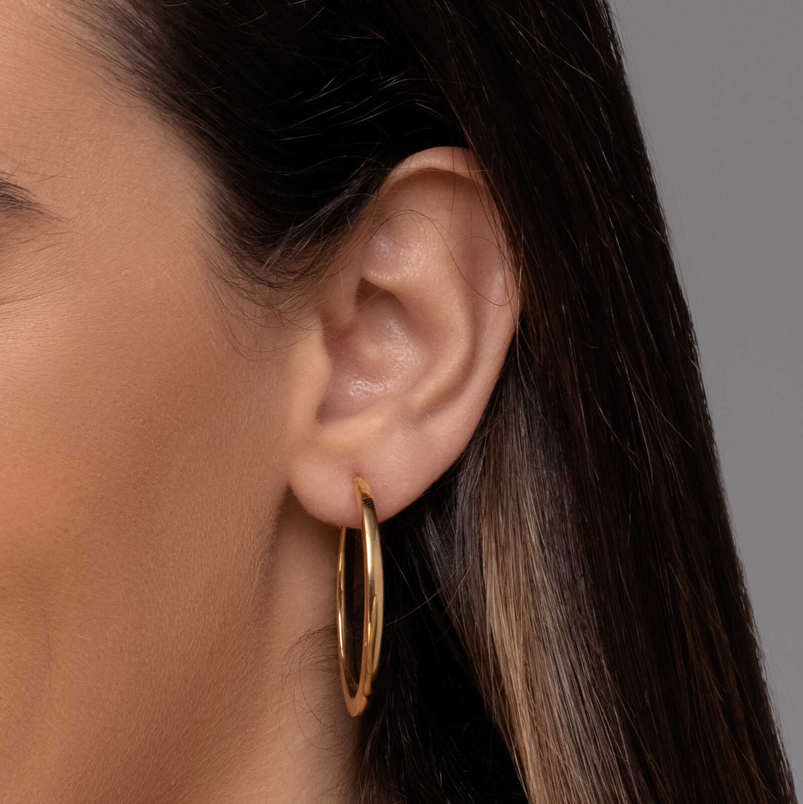 עגילי חישוק הלני