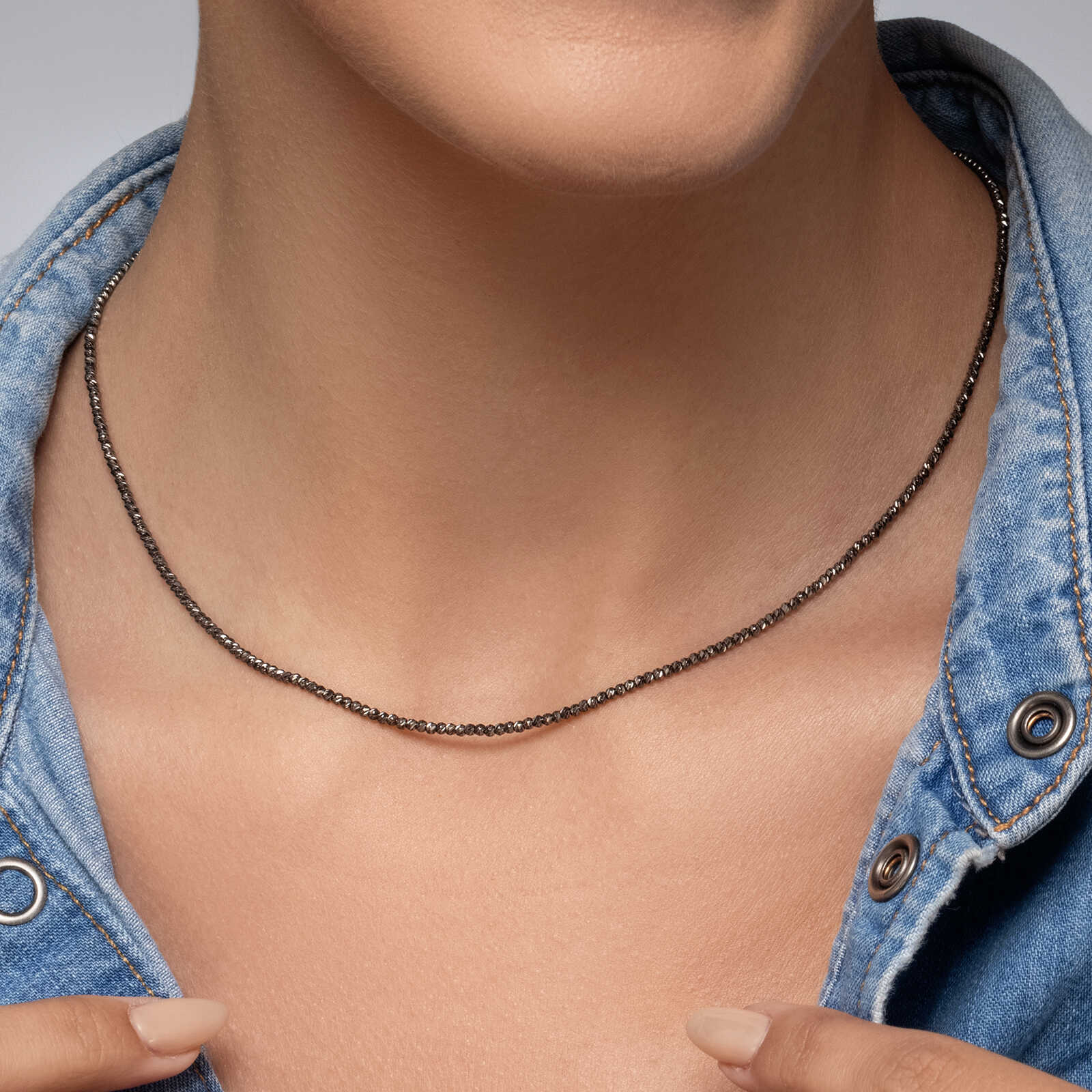 שרשרת זהב עם חרוזי זהב