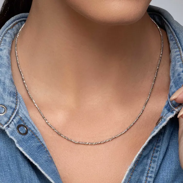 שרשרת זהב עם חרוזי זהב