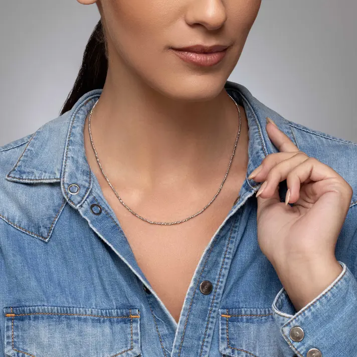 שרשרת זהב עם חרוזי זהב